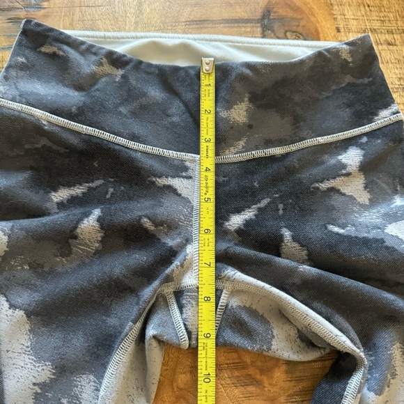 Lululemon Wunder Under Floral Platoon Silver Spoon Gray Leggings Size 6 - Picture 8 of 13